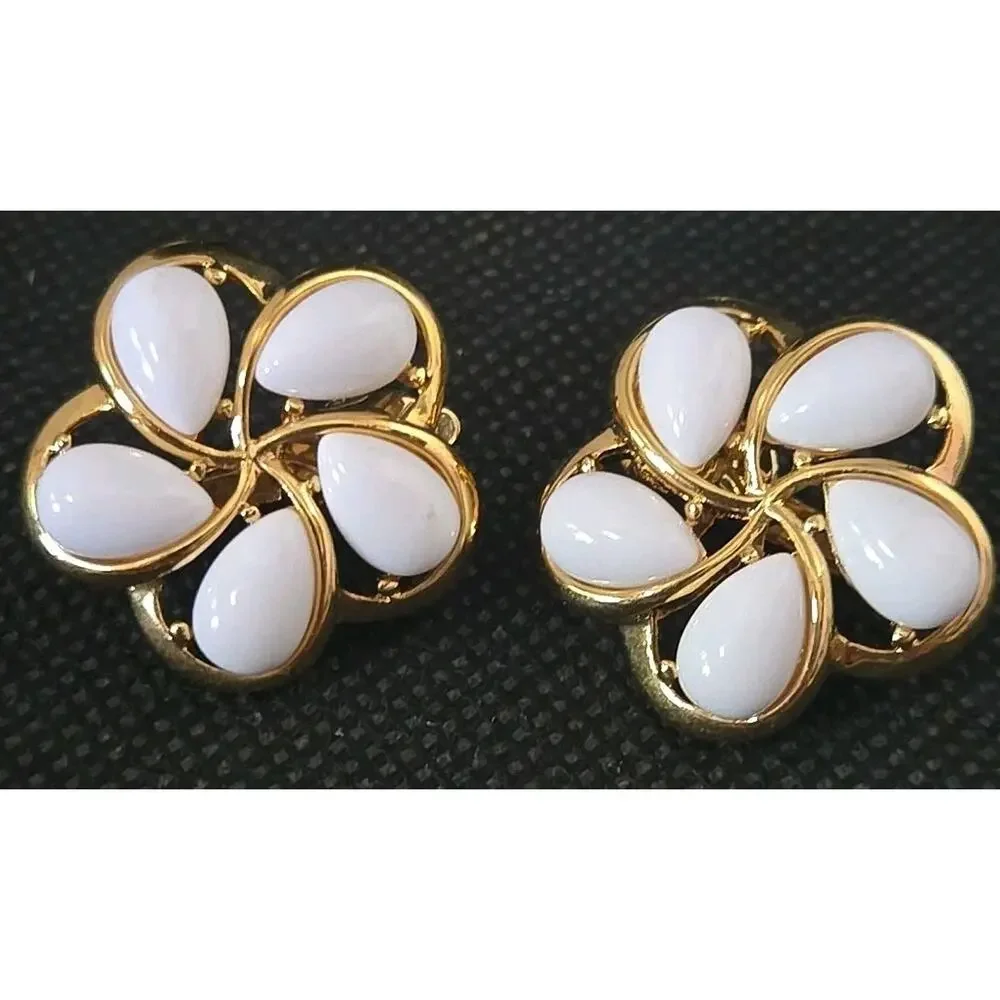 Vintage Trifari Gold Plated White Cabochon Floral Milk Glass Earrings